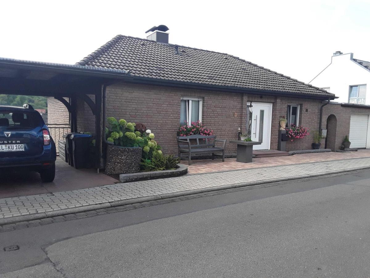 Ferienwohnung Haus Sonnenblick Momlingen Exterior foto