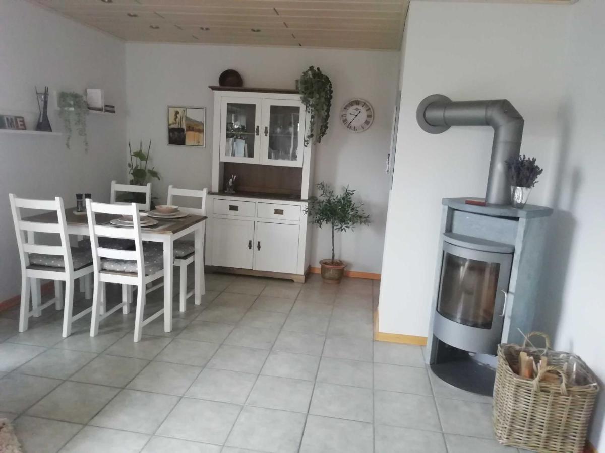 Ferienwohnung Haus Sonnenblick Momlingen Exterior foto